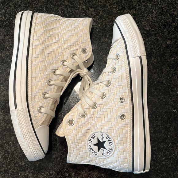 Converse Chuck High Top NWOT - Picture 2 of 11